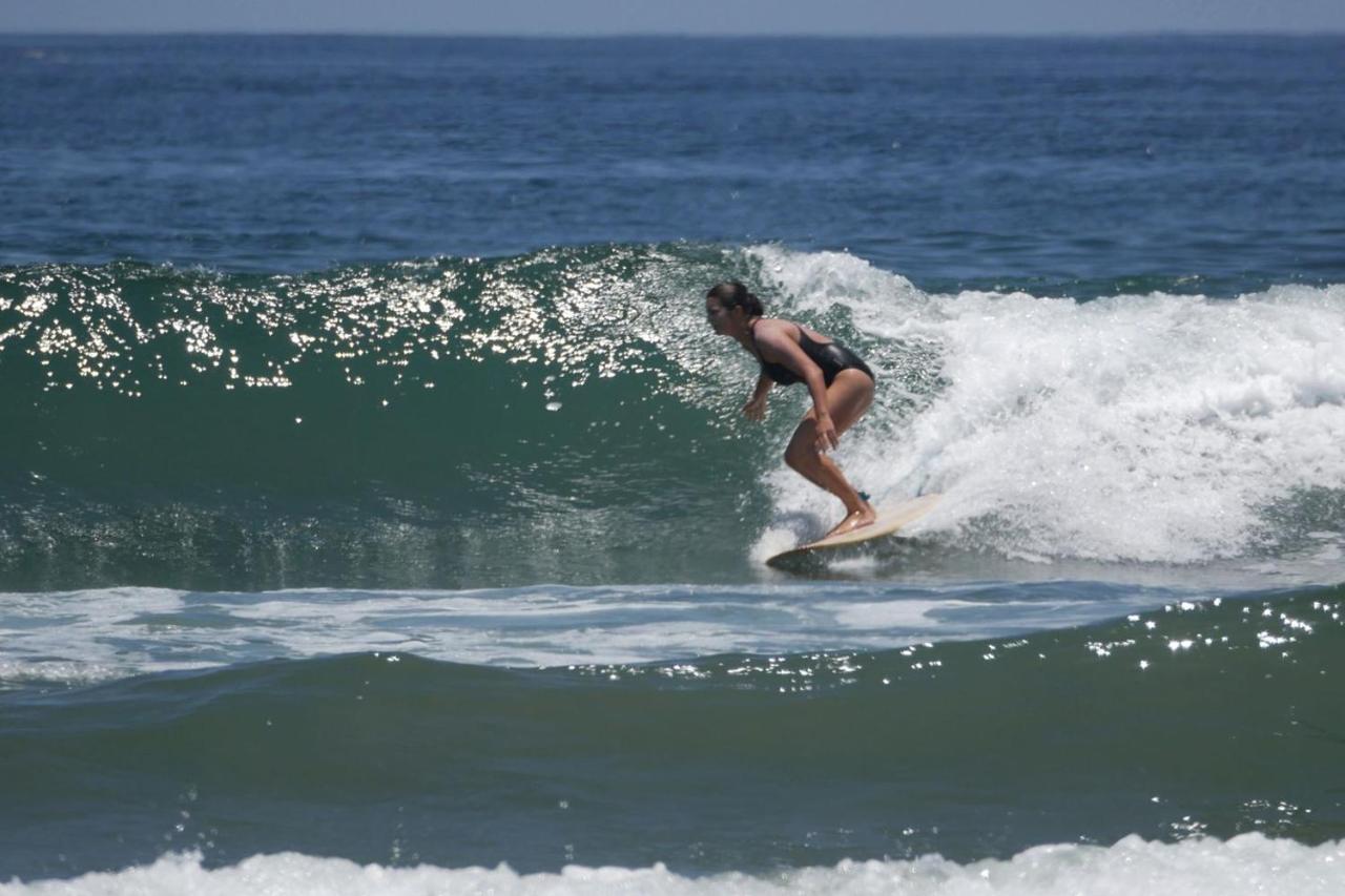 Balsa Surf Camp By Rotamundos Hotel Montañita Buitenkant foto